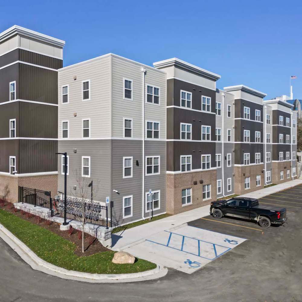 Apartments at Edison Crossing in Mount Clemens,Michigan