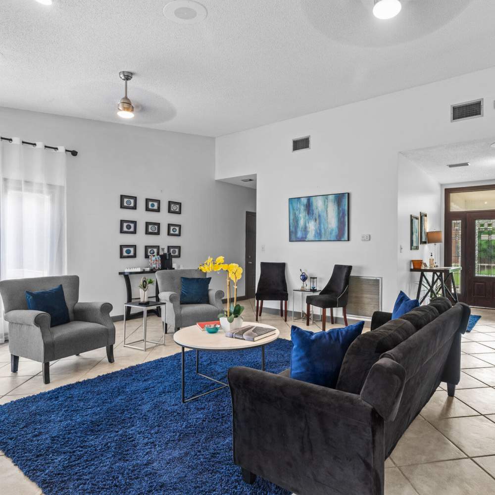 Seating area in the clubhouse at Cannongate Apartments in Vicksburg, Mississippi
