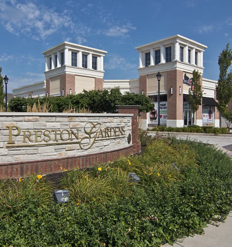 Great neighborhood at Preston Gardens in Perrysburg, OH