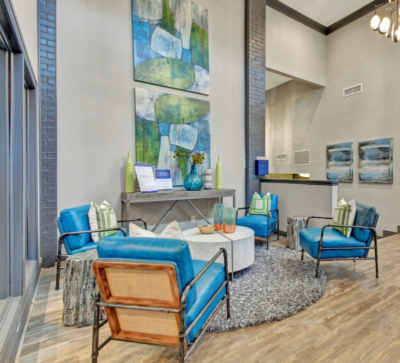 Duncanville, TX Apartments w/ a Pool & WalkIn Closets