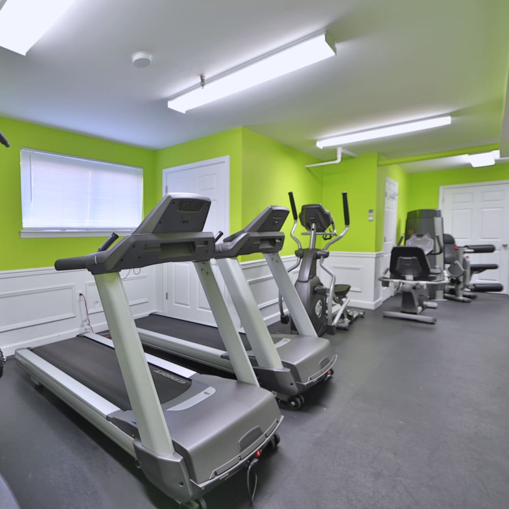 Fitness center at Briarwood Place Apartment Homes in Laurel, Maryland