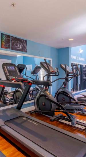 View amenities at Creekside Park Apartments in Napa, California