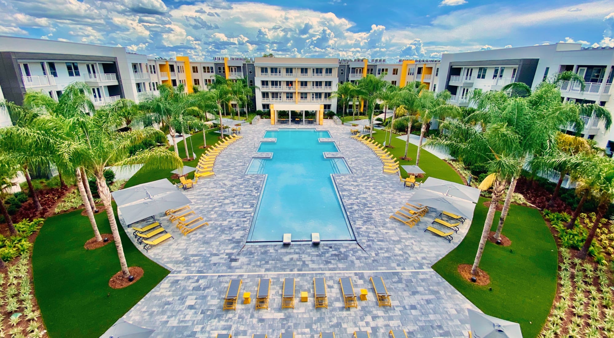 Resort style pool at Fusion apartments in Jacksonville, Florida
