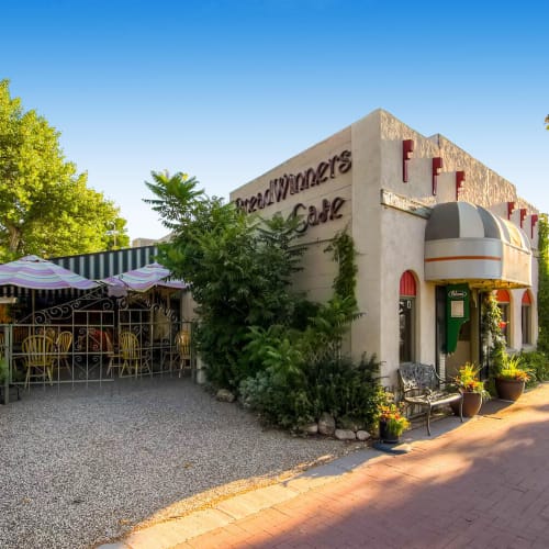 A café near Maple Leaf Townhomes in Arvada, Colorado