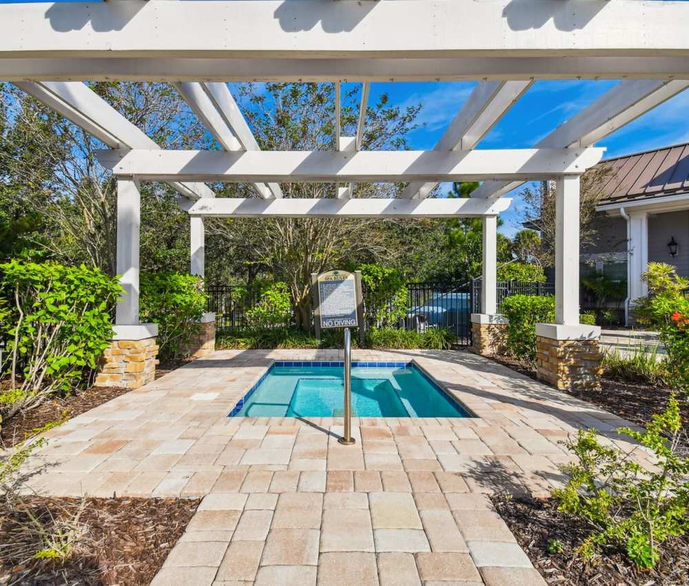Hot tub at Goldelm at Bennett Park in Bradenton, Florida