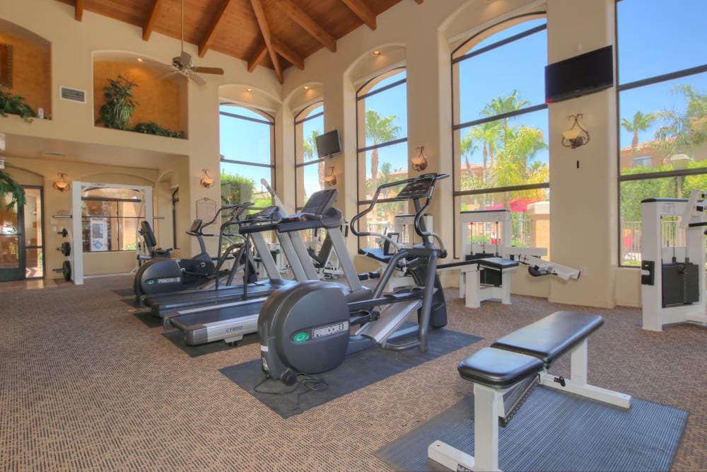 Onsite fitness center at The Retreat at the Raven in Phoenix, Arizona