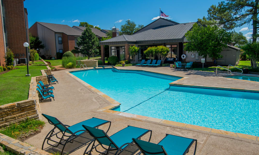 Pool at Hunter's Ridge in Oklahoma City, Oklahoma
