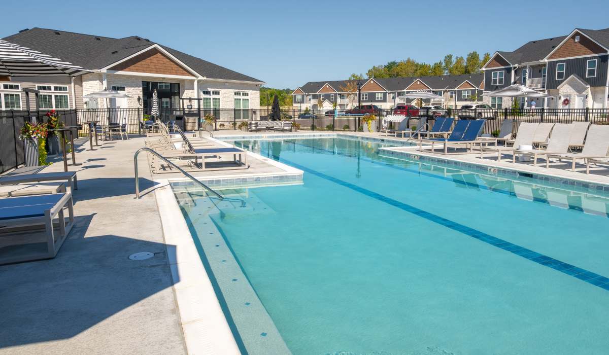 Sparkling Pool at Remington Lake Apartments in Hamilton, Ohio