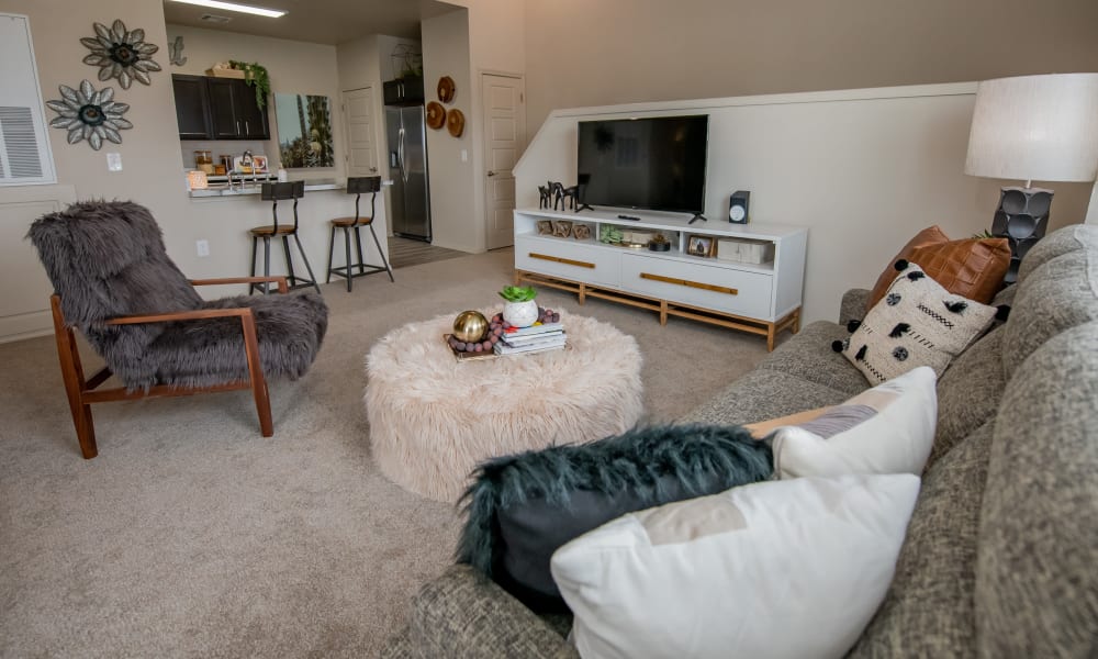 Bright and open living room and dining table at Cedar Ridge in Tulsa, Oklahoma