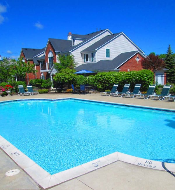 Large swimming pool at Summit Creek