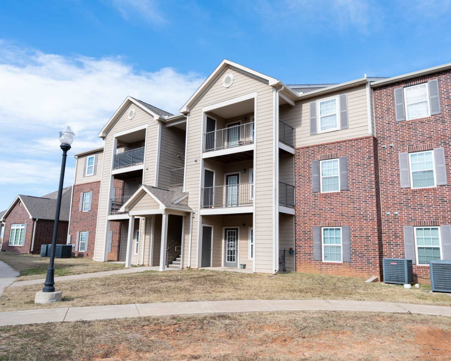 Modern apartment building with charming at Shawnee Park in Shawnee, Oklahoma 