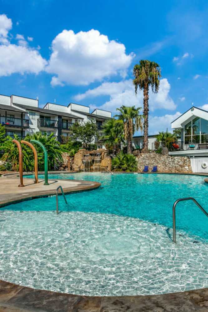 Swimming pool at Palatia Apartment Homes in San Antonio, Texas