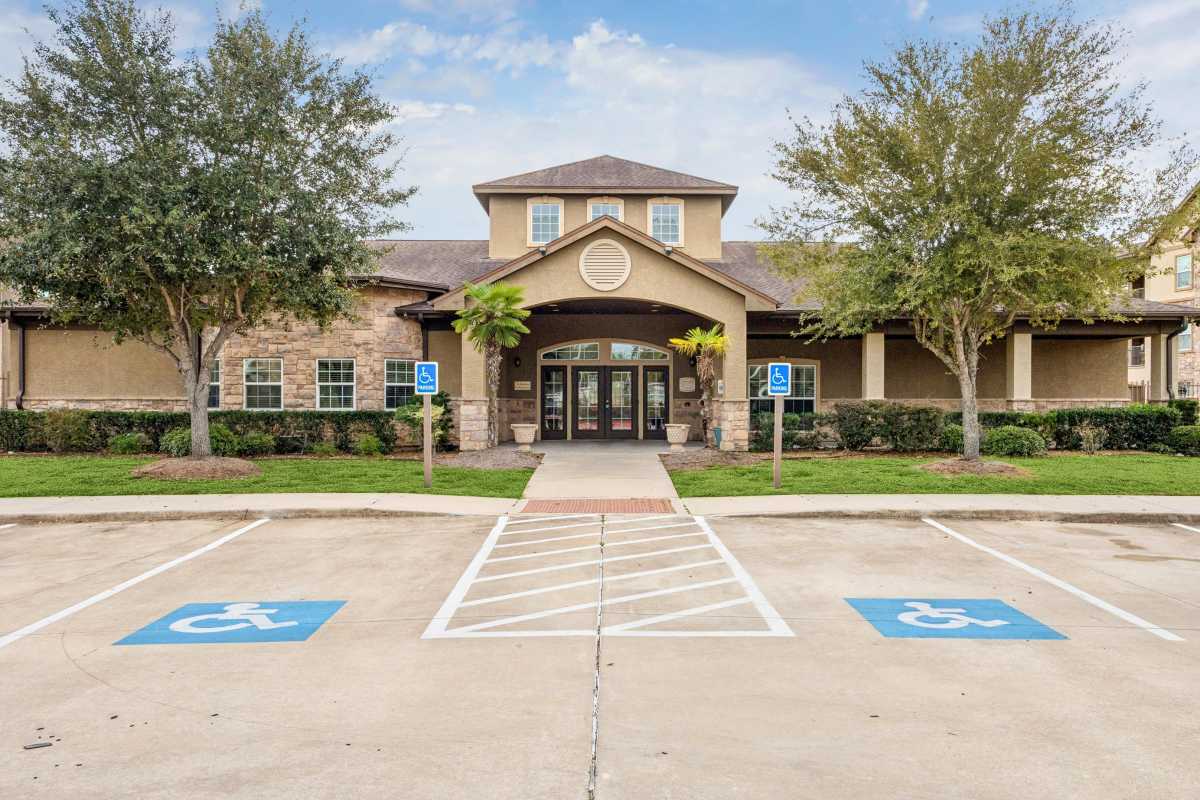 Parking at Horizon Meadows in La Marque, Texas