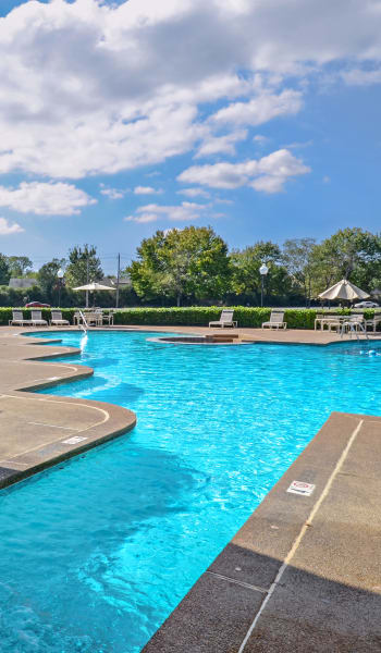 Waterview Apartment Homes pool in Memphis
