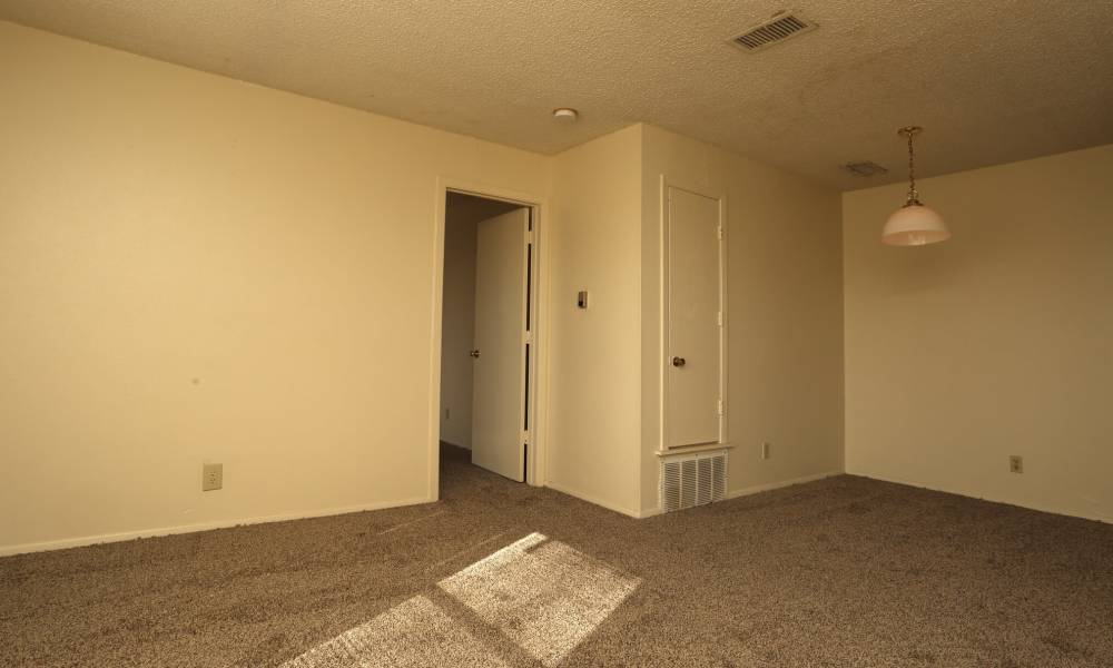 Living room at Cross Timbers At Grand Street in Amarillo, Texas