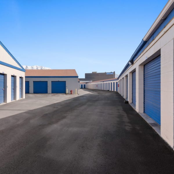 Outdoor storage units to Stor'em Self Storage in American Fork, Utah
