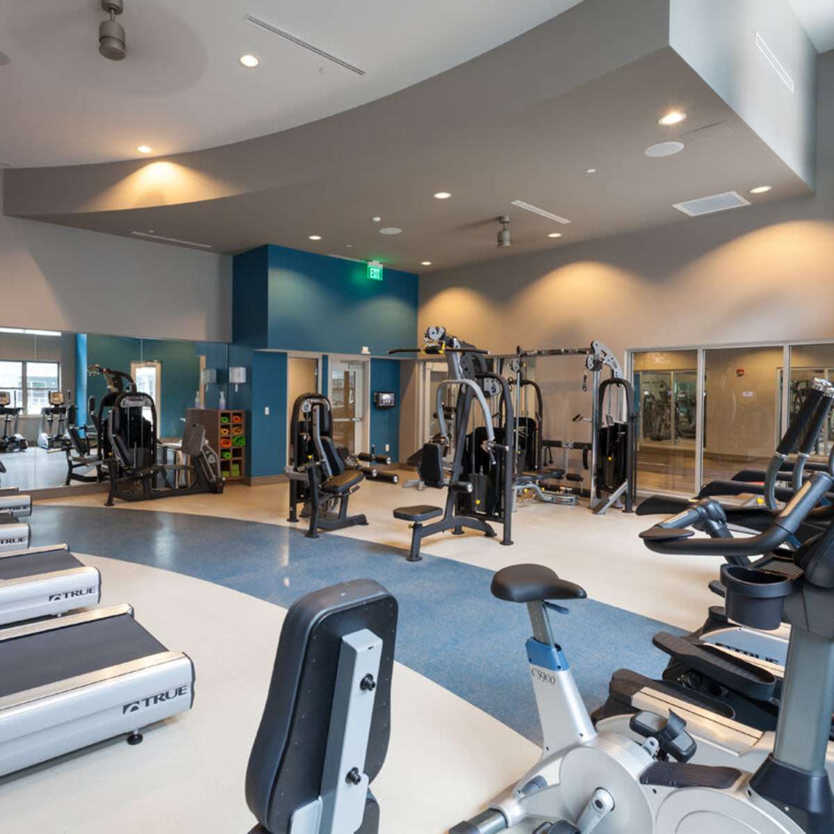Radius at The Banks offers a wide variety of amenities in Cincinnati, Ohio