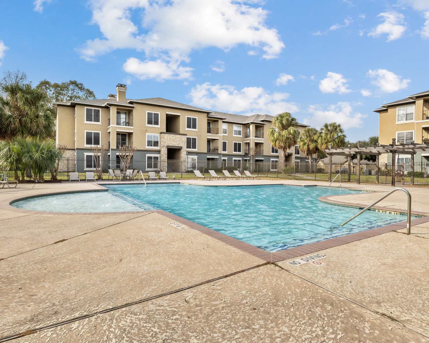 Apartments pool at Columbia Greens in Houston,Texas