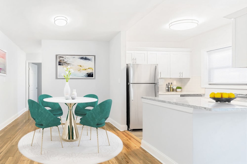 Bar style counter at Eagle Rock Apartments at Hicksville/Jericho in Hicksville, New York