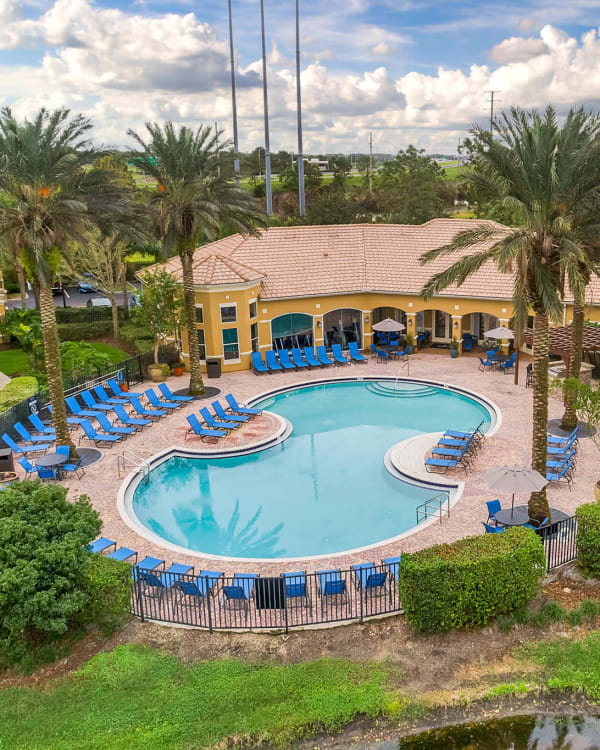Sparkling pool at Palms at World Gateway in Orlando, Florida