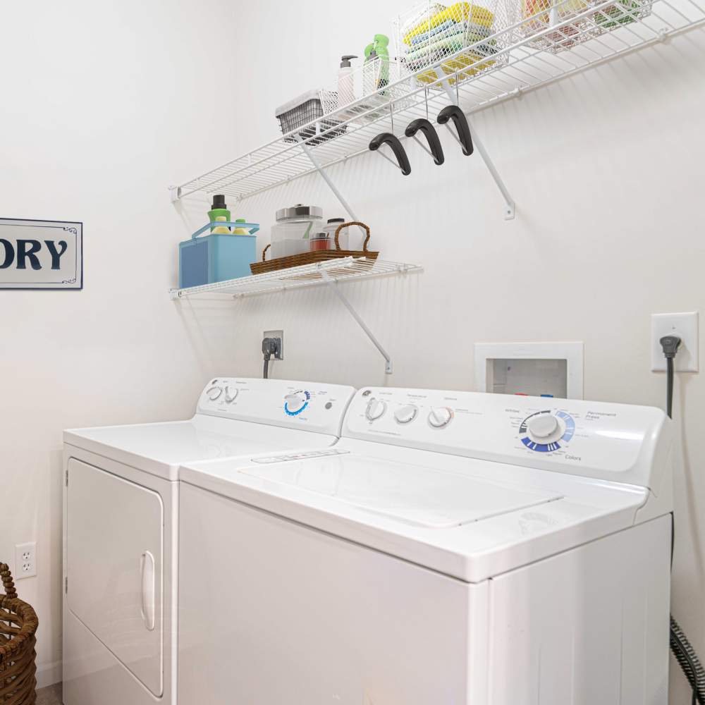Washer and dryer at Celtic Crossing in St. Peters, Missouri