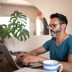 Resident working from home at Estancia Hills in Dallas, Texas