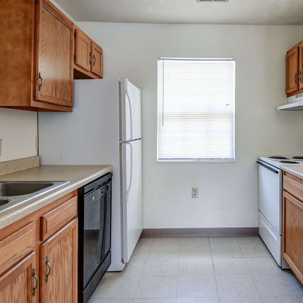 Oakmont Greene I apartments in Mount Hope, {location_state_name}}