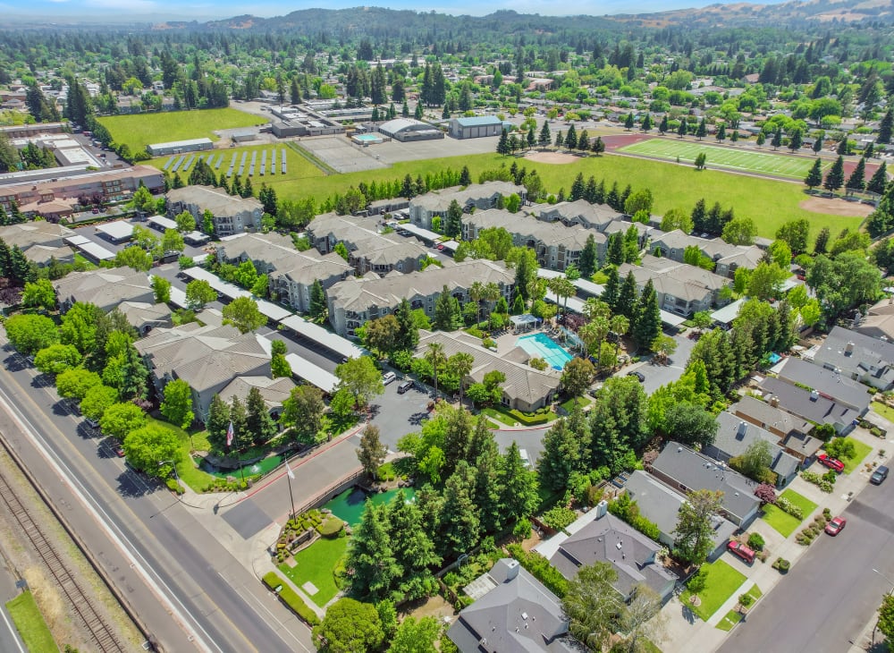 Aerial View  of property of Hawthorn Village Apartments in Napa, California