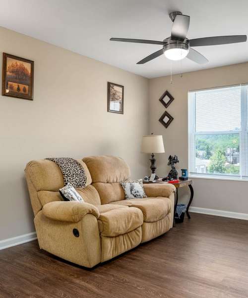 Living area at Labelle Greene IV in Wheeling, West Virginia