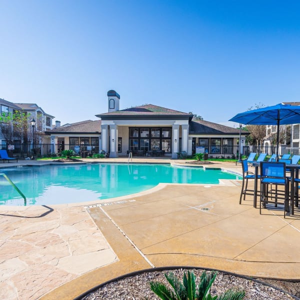 Discovery at West Road offers a wide variety of amenities in Houston, Texas