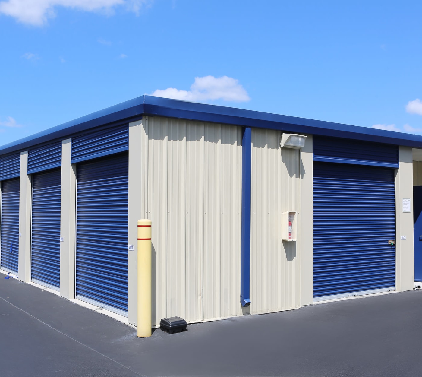 Entrance to the office at Midgard Self Storage in Jackson, Tennessee