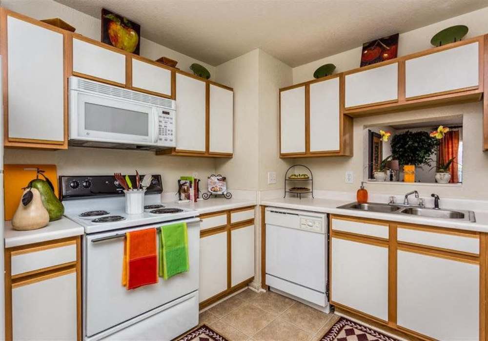 White cabinet kitchen at Hidden Creek Village in Fayetteville, North Carolina