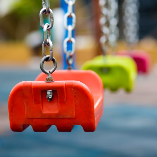 East 35th St offers a wide variety of amenities in Palmdale, California