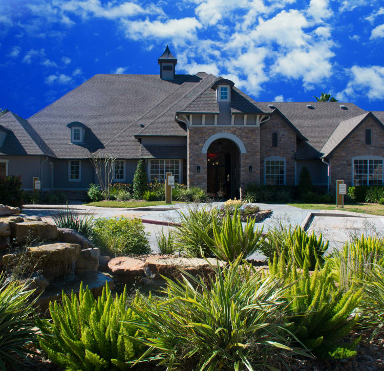 Clubhouse at Hyde Park at Lake Wyndemere in The Woodlands, TX