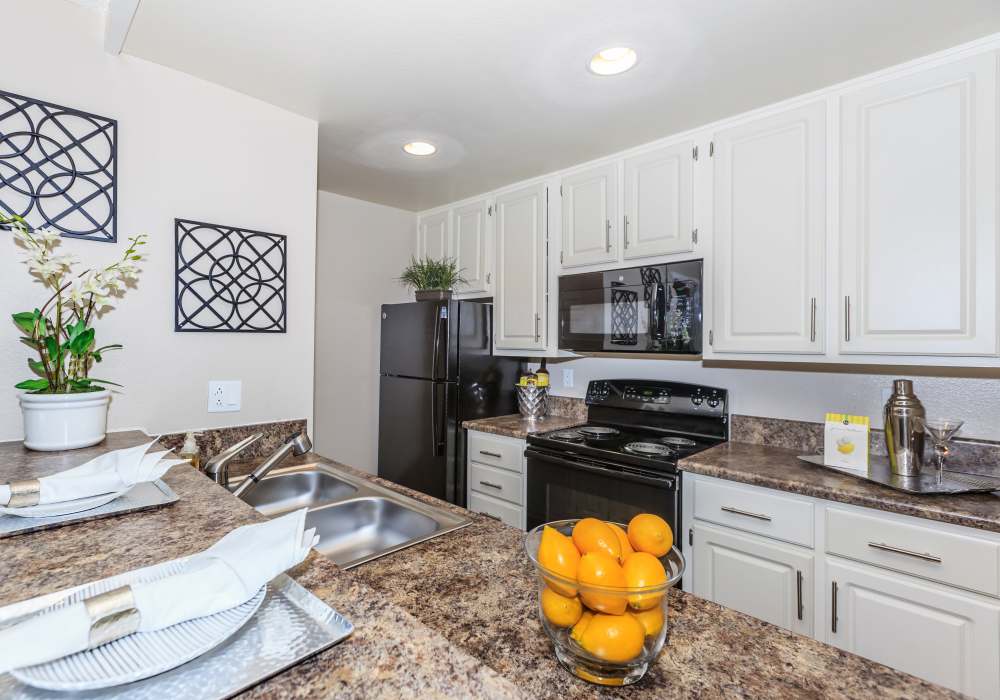 Upgraded kitchen at Parcwood Apartments in Corona, California