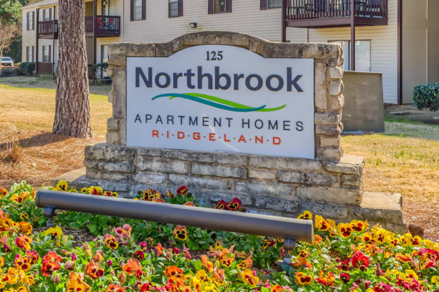 Northbrook and Pinebrook signage in Ridgeland, Mississippi