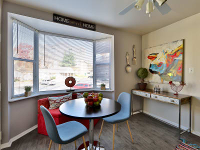 Dining room at Avery Park Apartment Homes