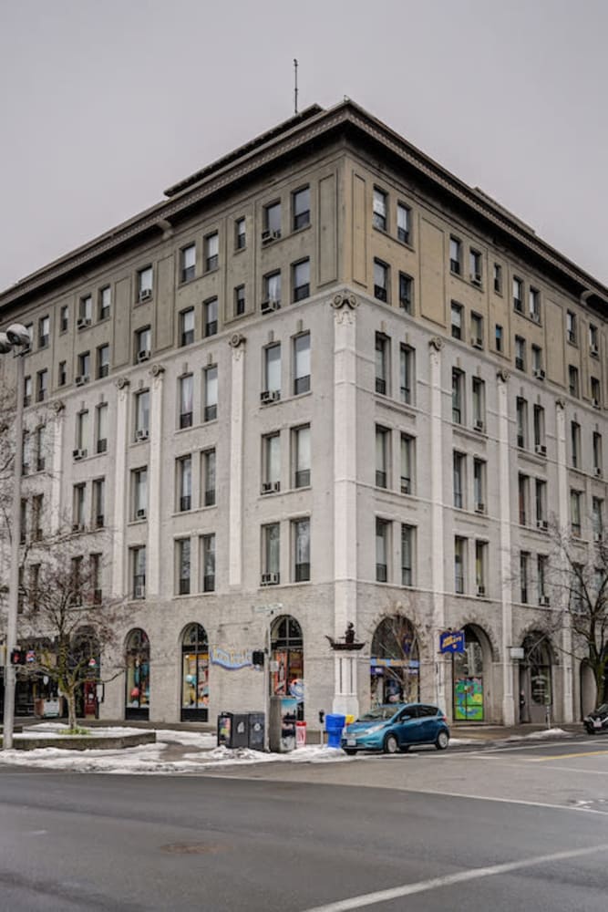 Exterior of the historic building at Coeur D'Alene Plaza in Spokane, Washington