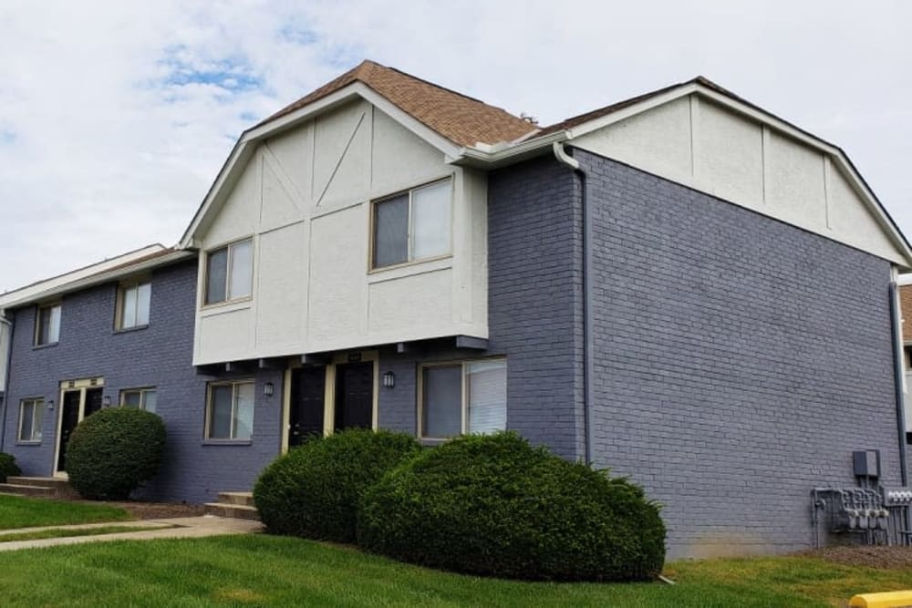Exterior of Shaker Square Townhome Apartments