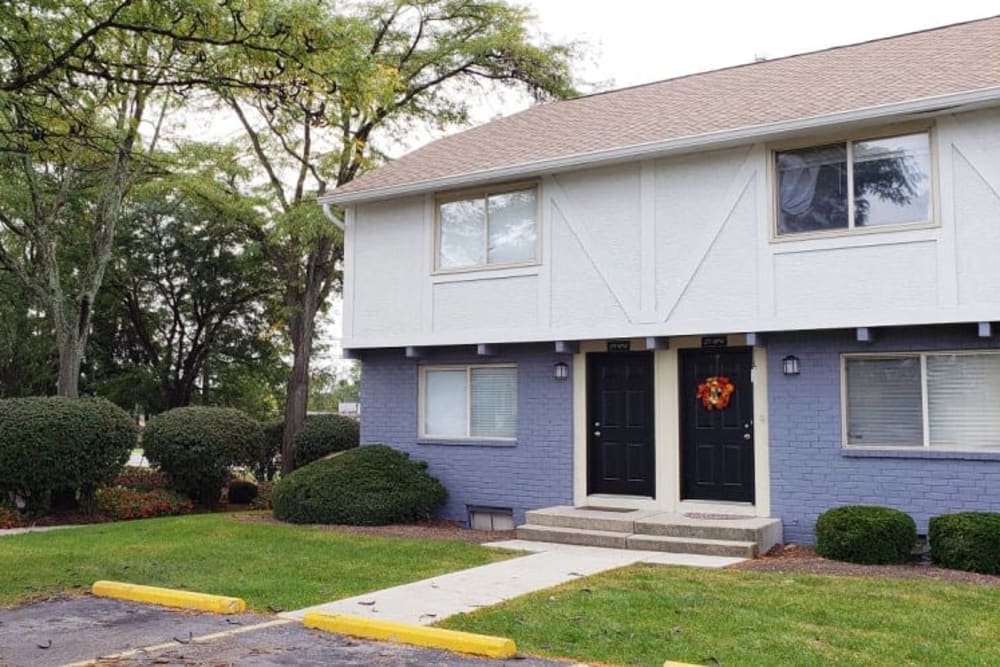 Exterior of Shaker Square Townhome Apartments