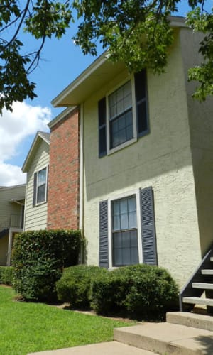 Exterior at Pecan Ridge in Midlothian, Texas