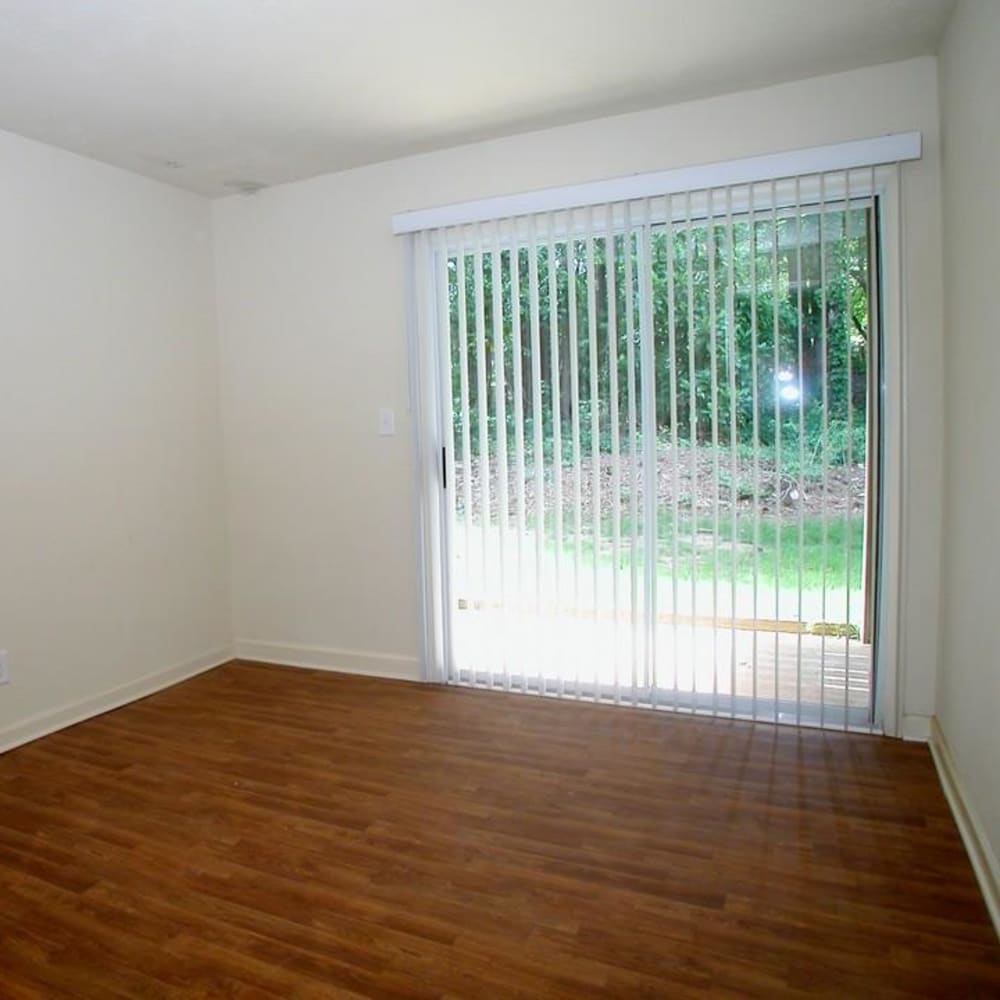 An apartment living room at Foxwood Apartments in Doraville, Georgia