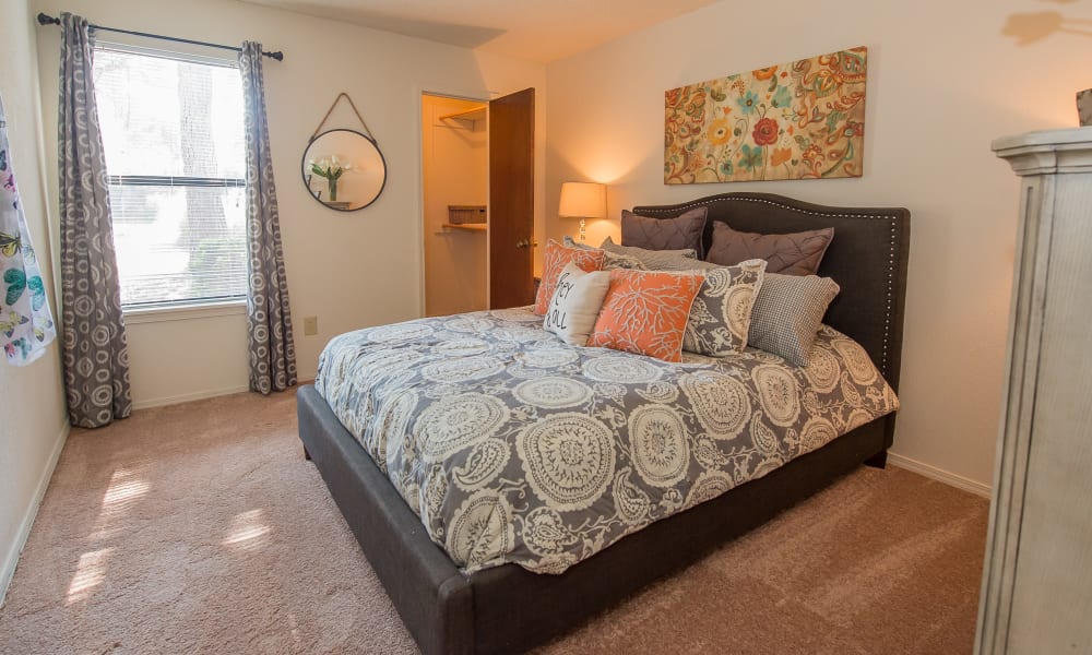 Bedroom at Sunchase Ridgeland Apartments in Ridgeland, Mississippi