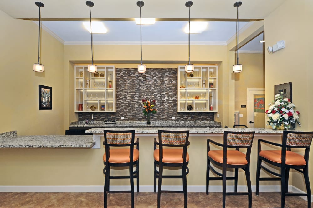 Cafe lounge with lots of seating at Sky Ridge in Gilbert, Arizona