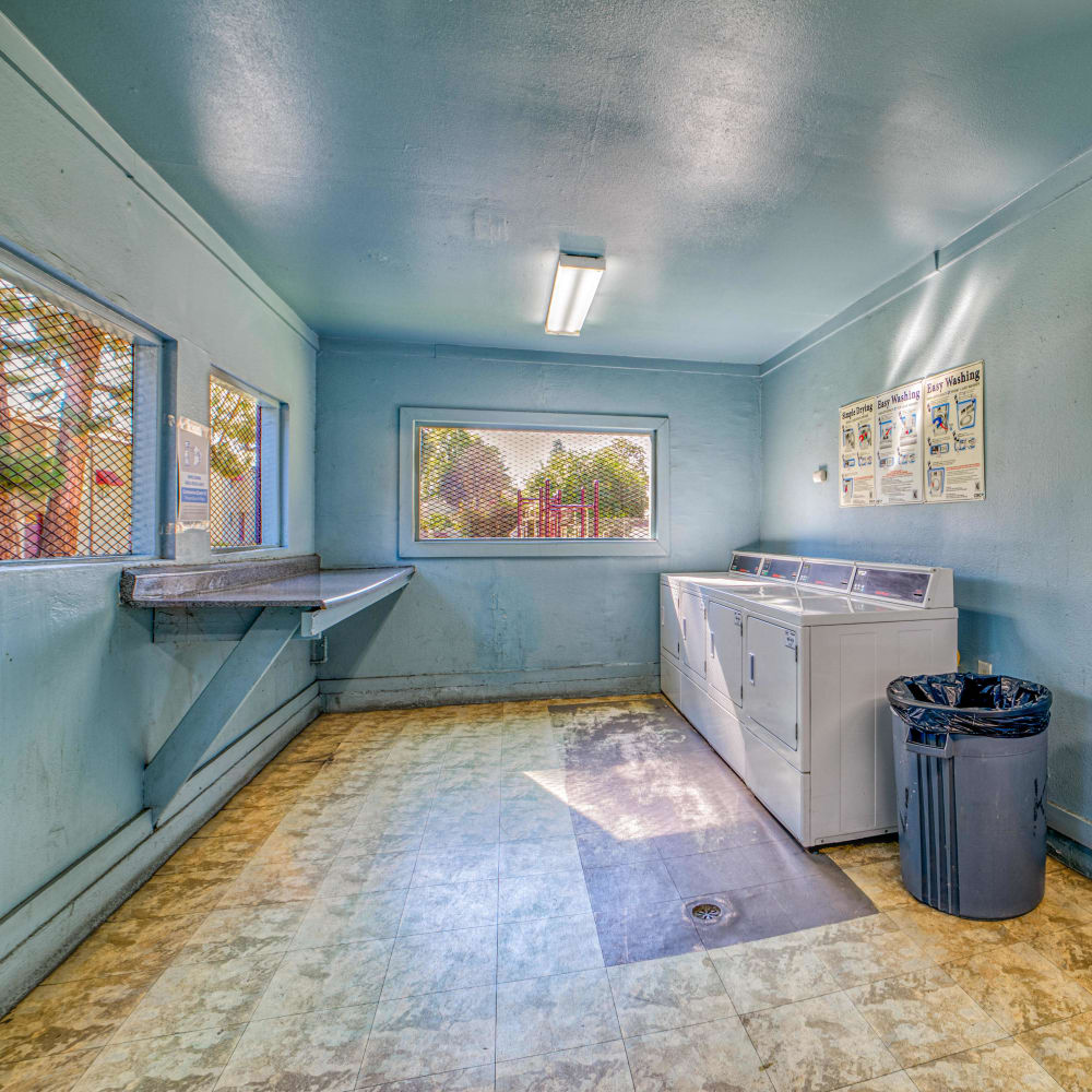 Laundry room at Kings Villages in Pasadena, California