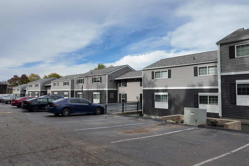 Community view with car parked at Pike Place KY in Highland Heights, Kentucky