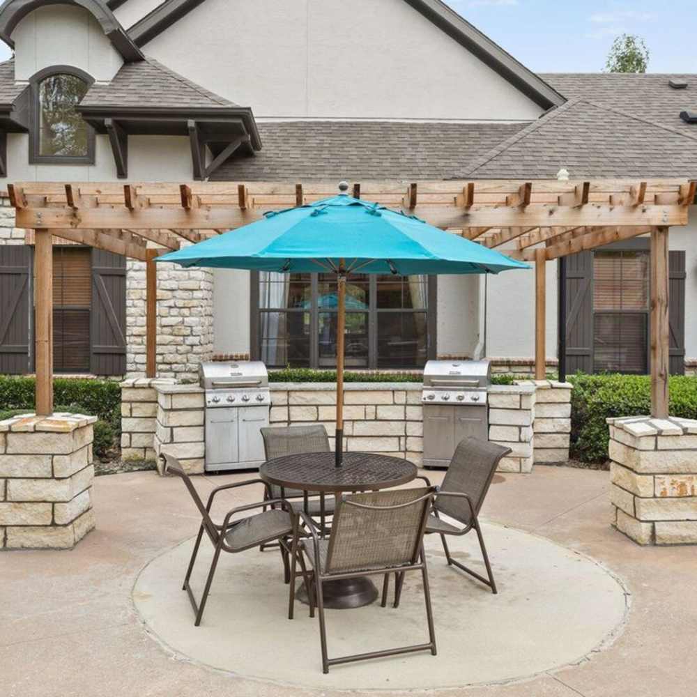Outside barbeque area at Stonebridge at the Ranch Apartments in Little Rock, Arkansas