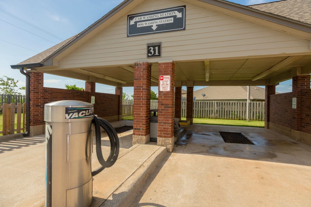 Car washing and dog washing station at Highland Pointe in Yukon, Oklahoma