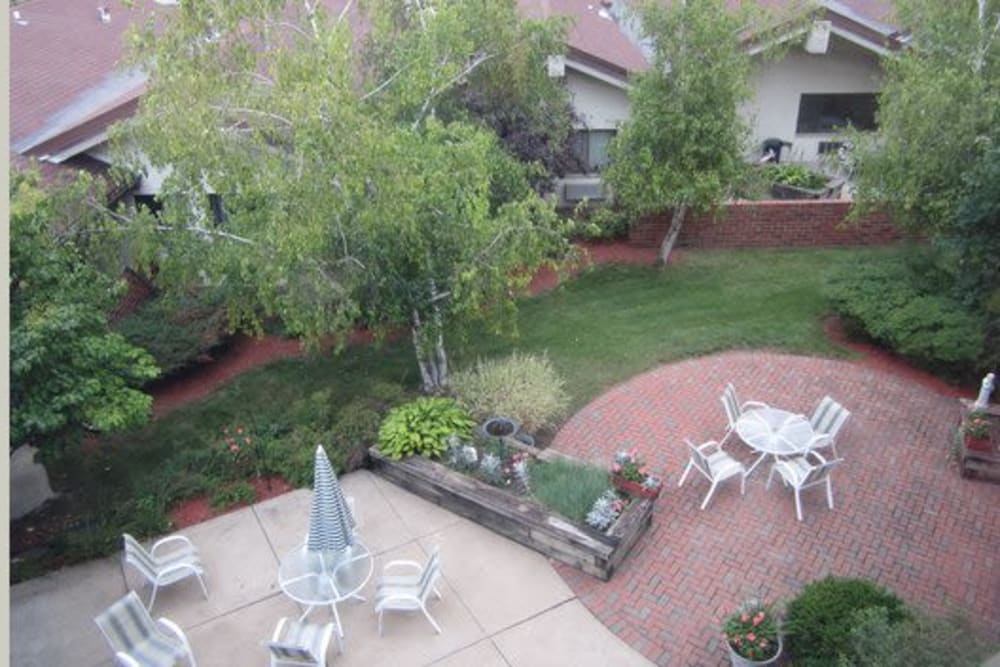 Lush garden area at The Ridge at Madison in Fitchburg, Wisconsin