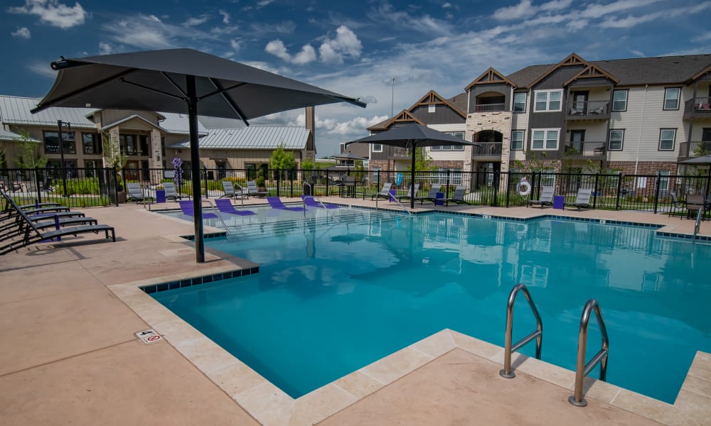 Pool at Cedar Ridge in Tulsa, Oklahoma